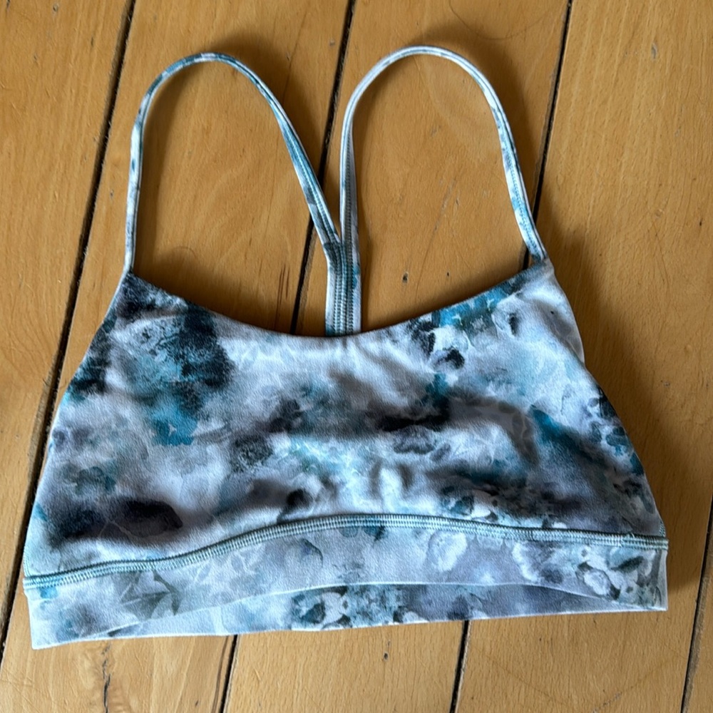 LULULEMON sports bra Size Small